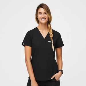 Figs scrub top